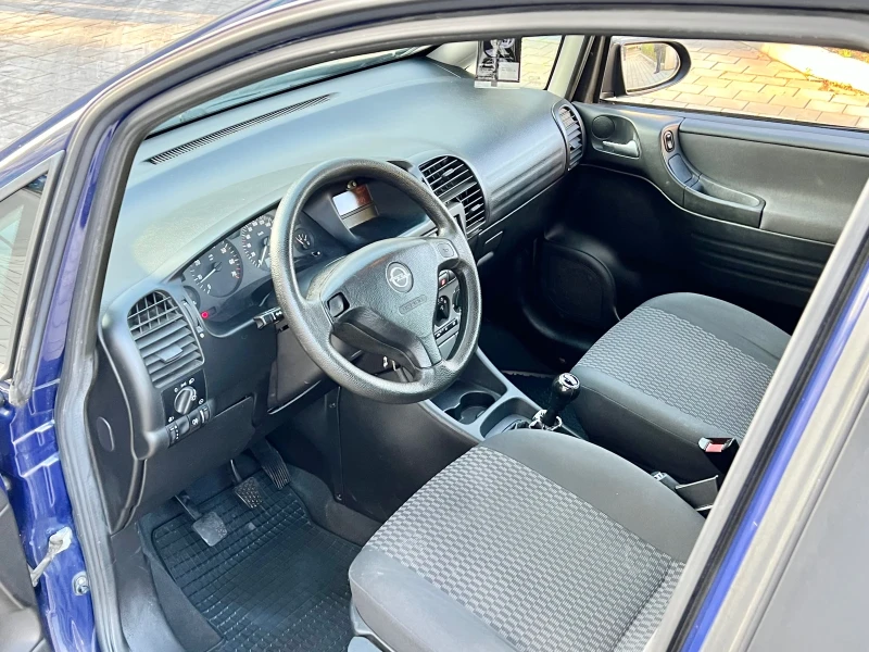 Opel Zafira 1.6 6+ 1 2005г, снимка 9 - Автомобили и джипове - 52705441