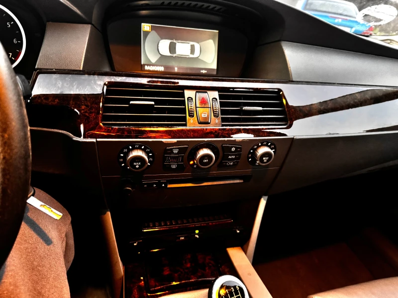 BMW 520 i, снимка 9 - Автомобили и джипове - 52966380