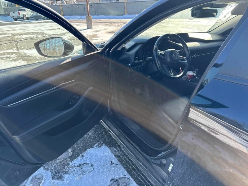 Mazda 3 * GS * CARFAX * БЕЗ ПЪРВОНАЧАЛНА ВНОСКА, снимка 5 - Автомобили и джипове - 52990843