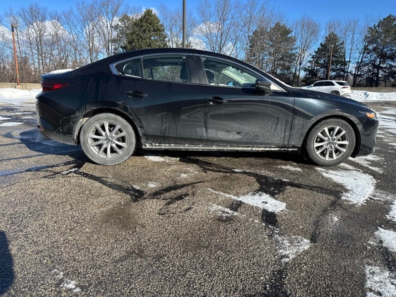 Mazda 3 * GS * CARFAX * БЕЗ ПЪРВОНАЧАЛНА ВНОСКА, снимка 3 - Автомобили и джипове - 52990843