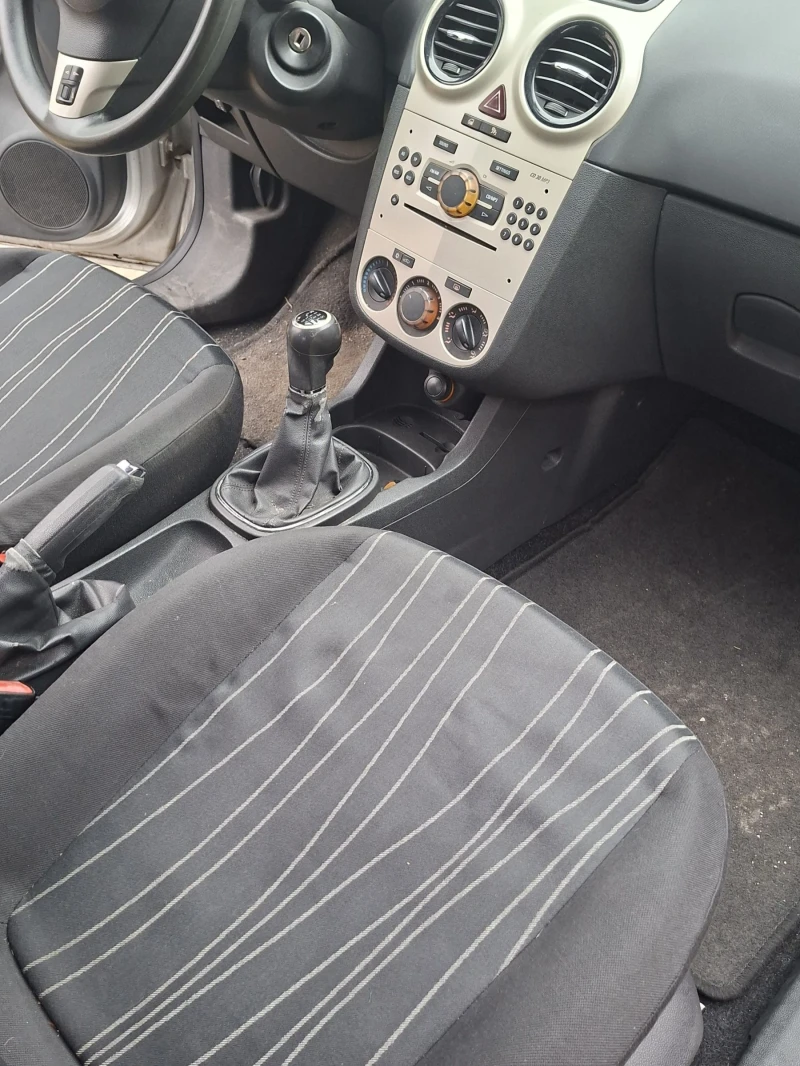 Opel Corsa, снимка 11 - Автомобили и джипове - 53465364