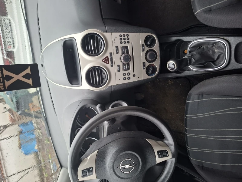 Opel Corsa, снимка 12 - Автомобили и джипове - 53465364