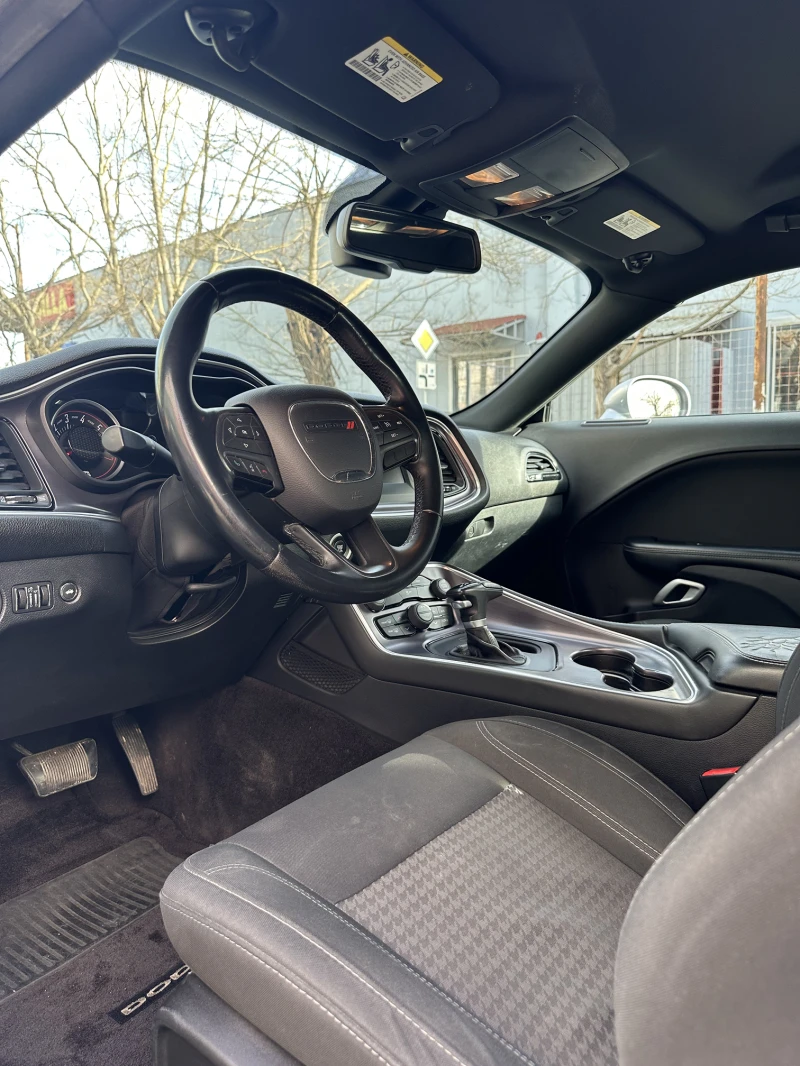 Dodge Challenger SXT 3.6, снимка 6 - Автомобили и джипове - 53595904