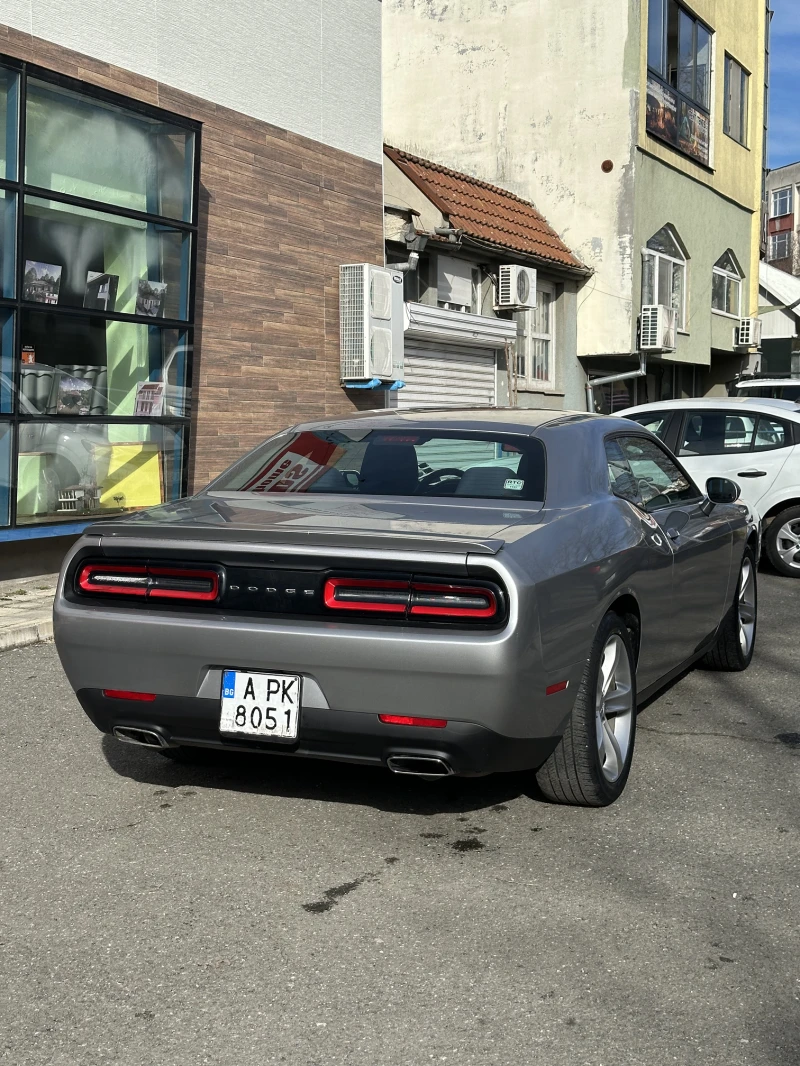 Dodge Challenger SXT 3.6, снимка 3 - Автомобили и джипове - 53595904