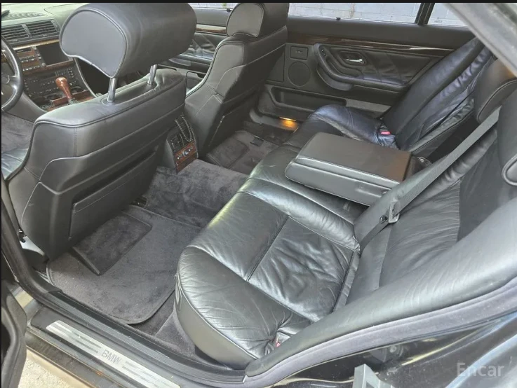 BMW 740 iL * M-Package* * HeadUp* AвтоКредит* (ЦЕНА ДО БГ) - изображение 9