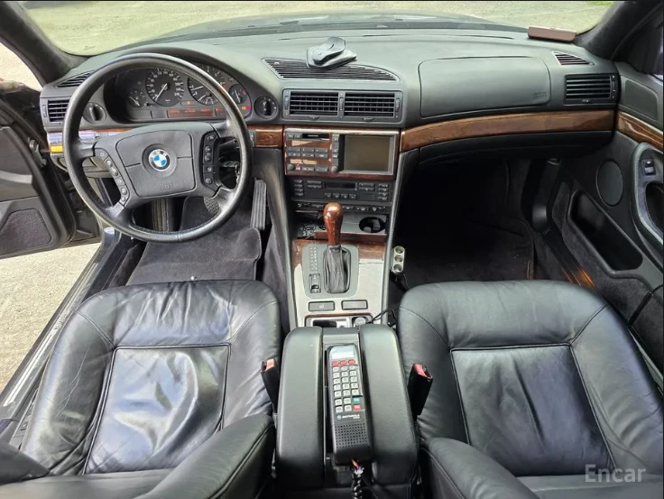 BMW 740 iL * M-Package* * HeadUp* AвтоКредит* (ЦЕНА ДО БГ) - изображение 7