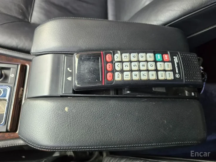 BMW 740 iL * M-Package* * HeadUp* AвтоКредит* (ЦЕНА ДО БГ), снимка 14 - Автомобили и джипове - 53276168