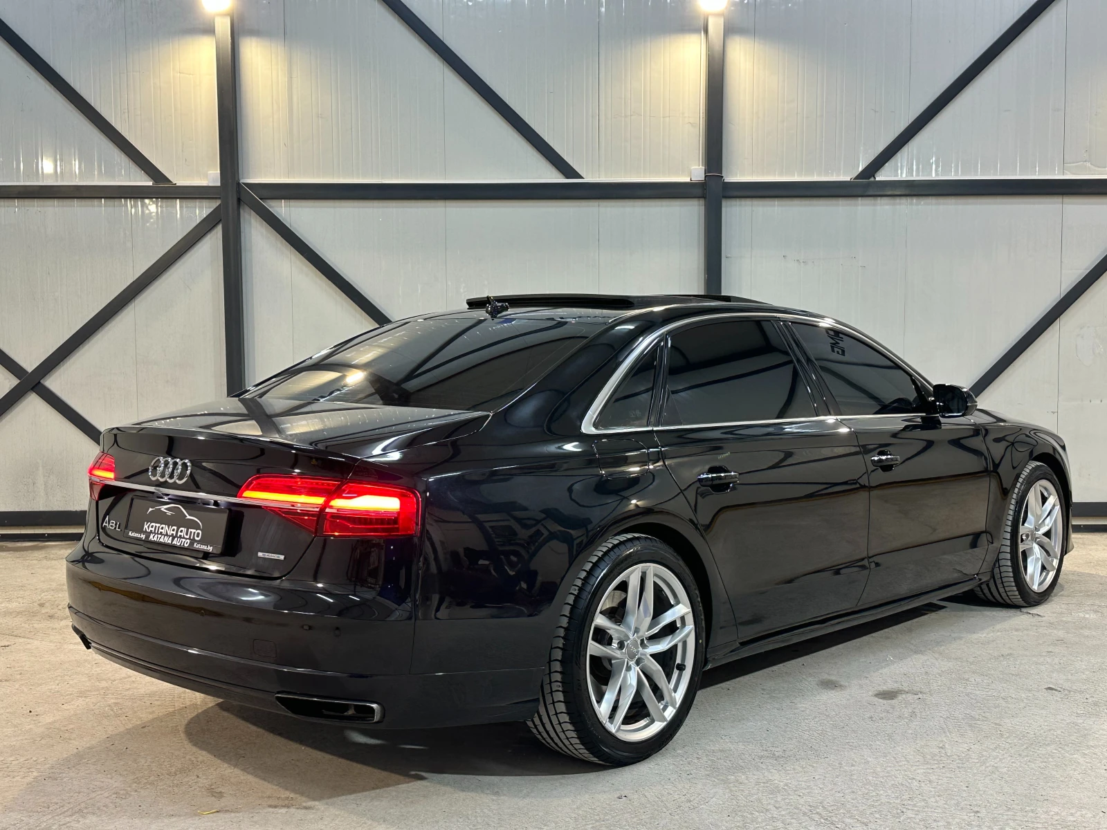 Audi A8 * L* FACE* МАСАЖ* ОБДУХ* DISTR* , снимка 3 - Автомобили и джипове - 50610519