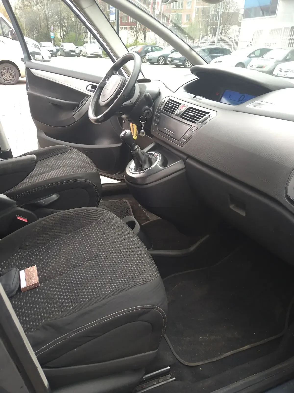 Citroen C4 Picasso 1.6 HDI - изображение 4