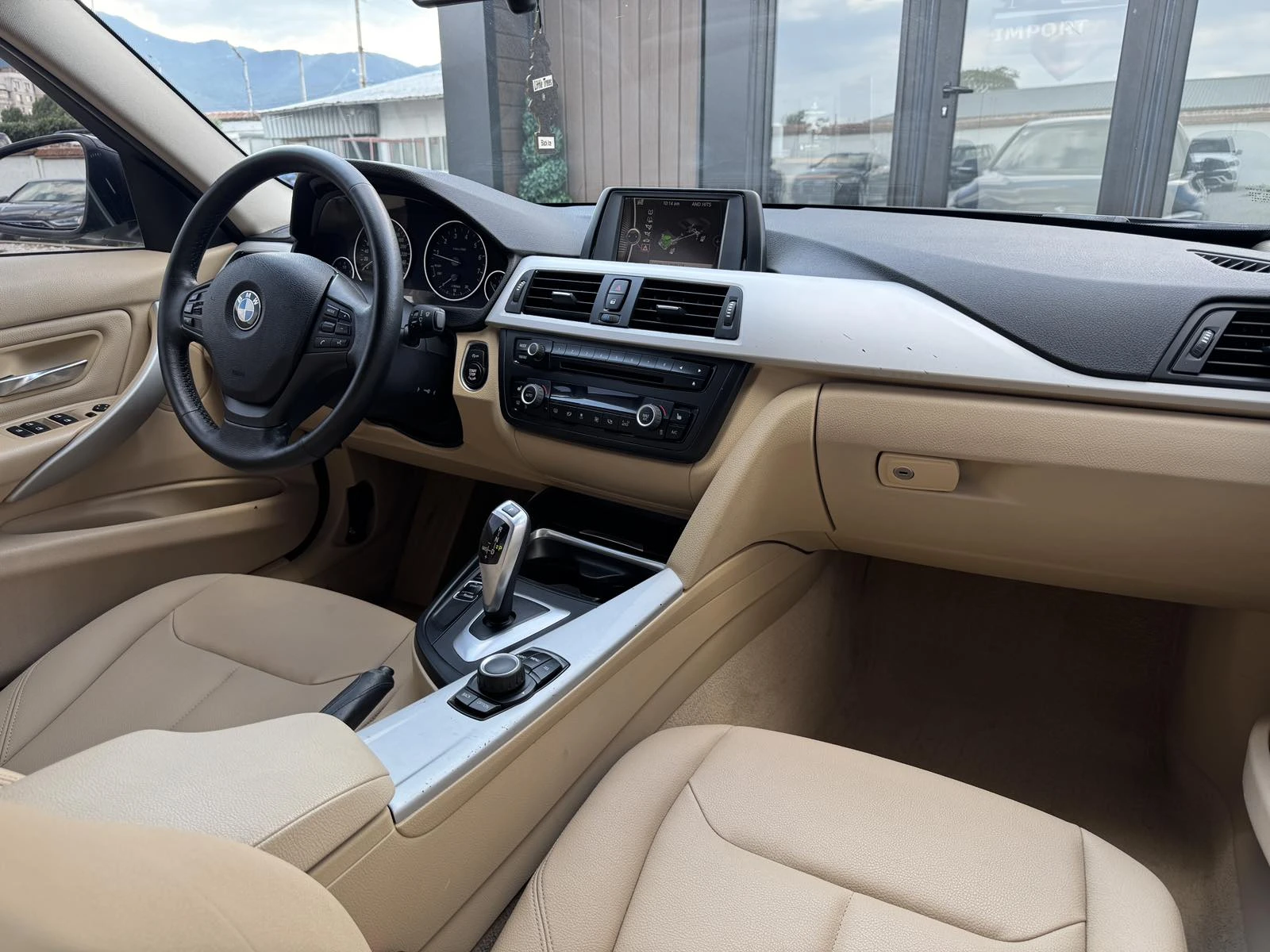 BMW 328 i* Xdrive - изображение 9