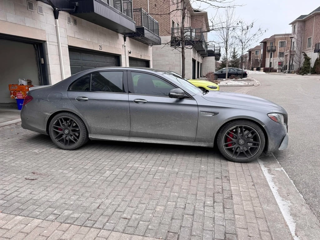 Mercedes-Benz E 63 AMG * CARFAX * БЕЗ ПЪРВОНАЧАЛНА ВНОСКА - изображение 3