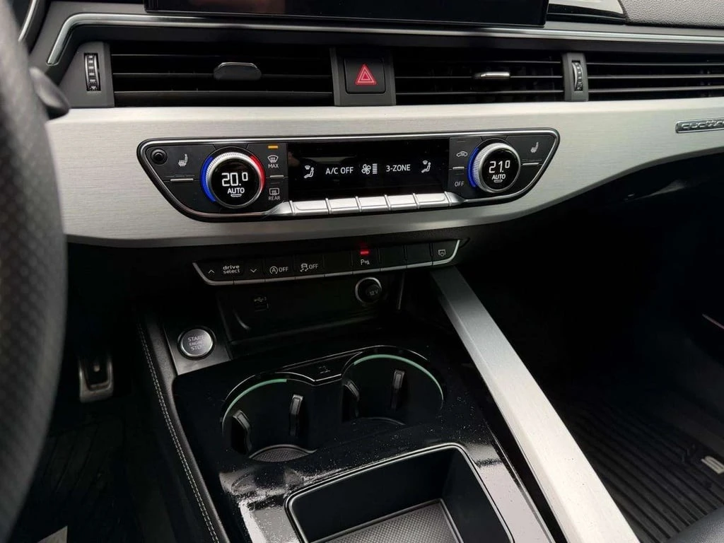 Audi A5 * S Line quattro Prestige * CARFAX * ���� �� �� | Mobile.bg � ����������� 17