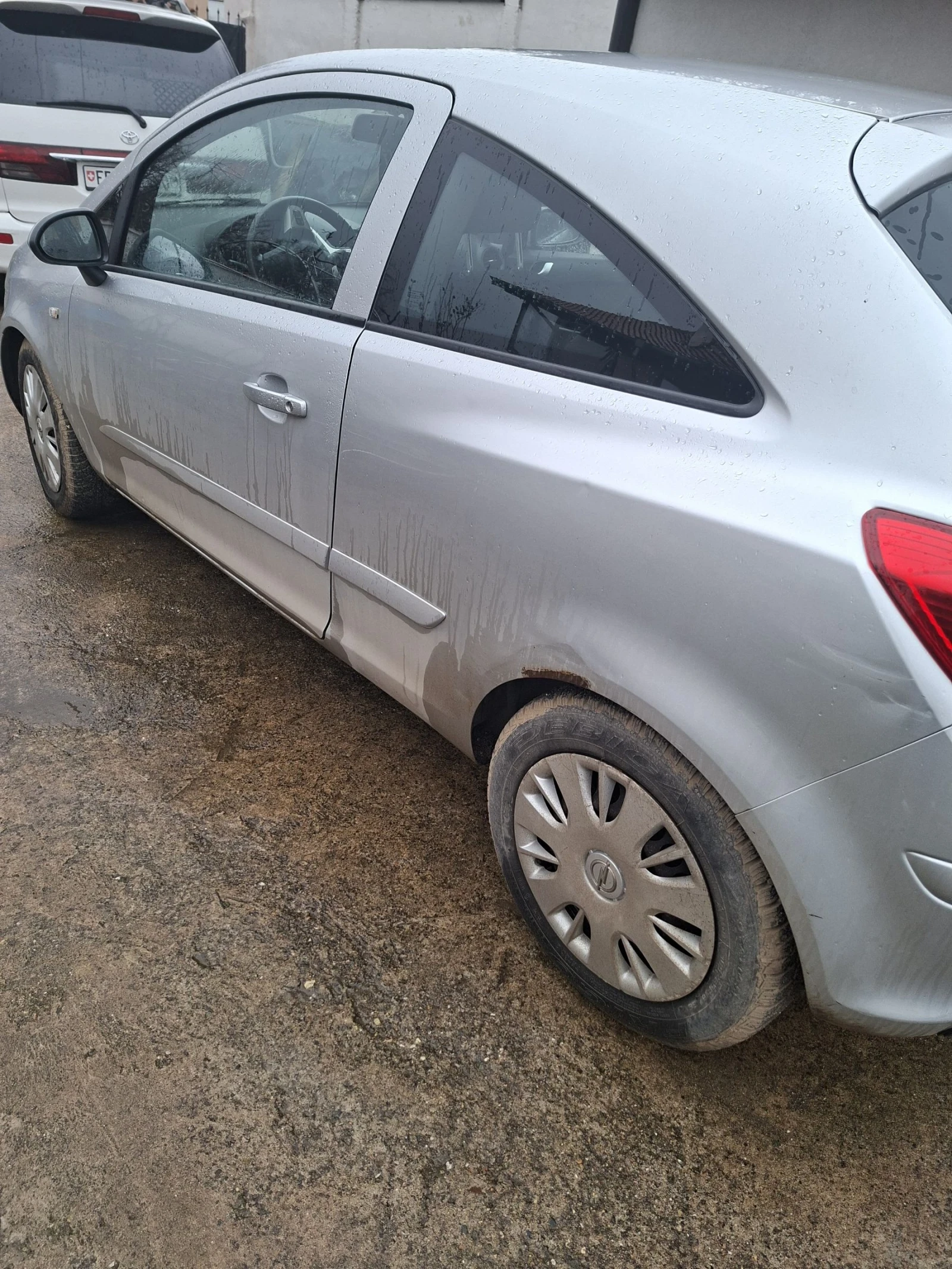 Opel Corsa  - изображение 7