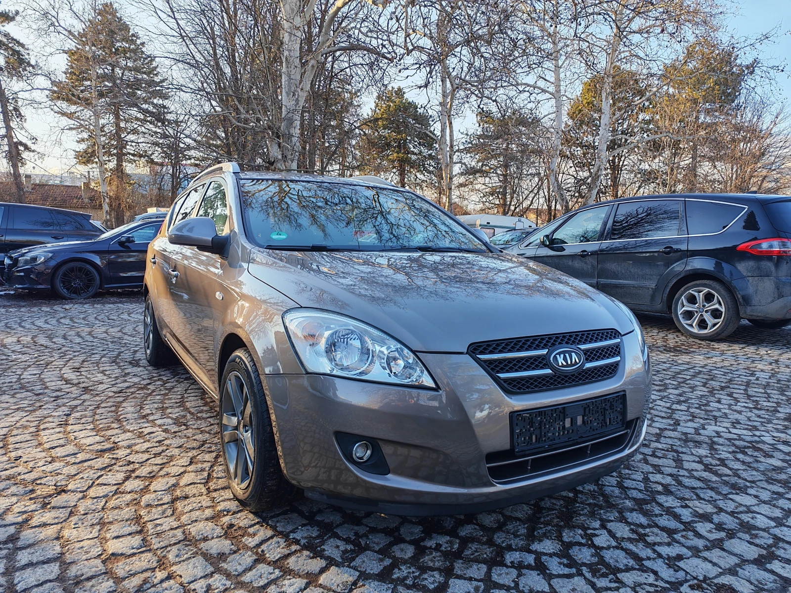 Kia Ceed 1.6i-127к.с.-КЛИАМТРОНИК - изображение 3