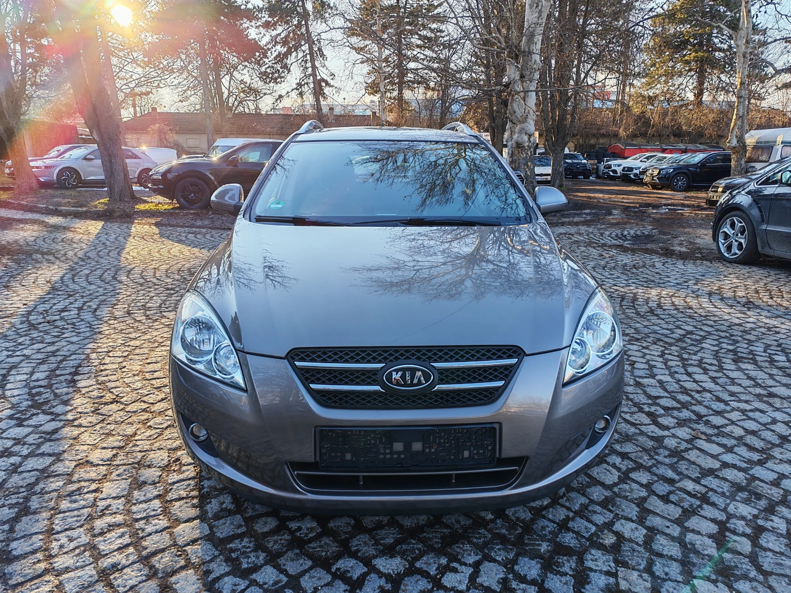 Kia Ceed 1.6i-127к.с.-КЛИАМТРОНИК - изображение 2