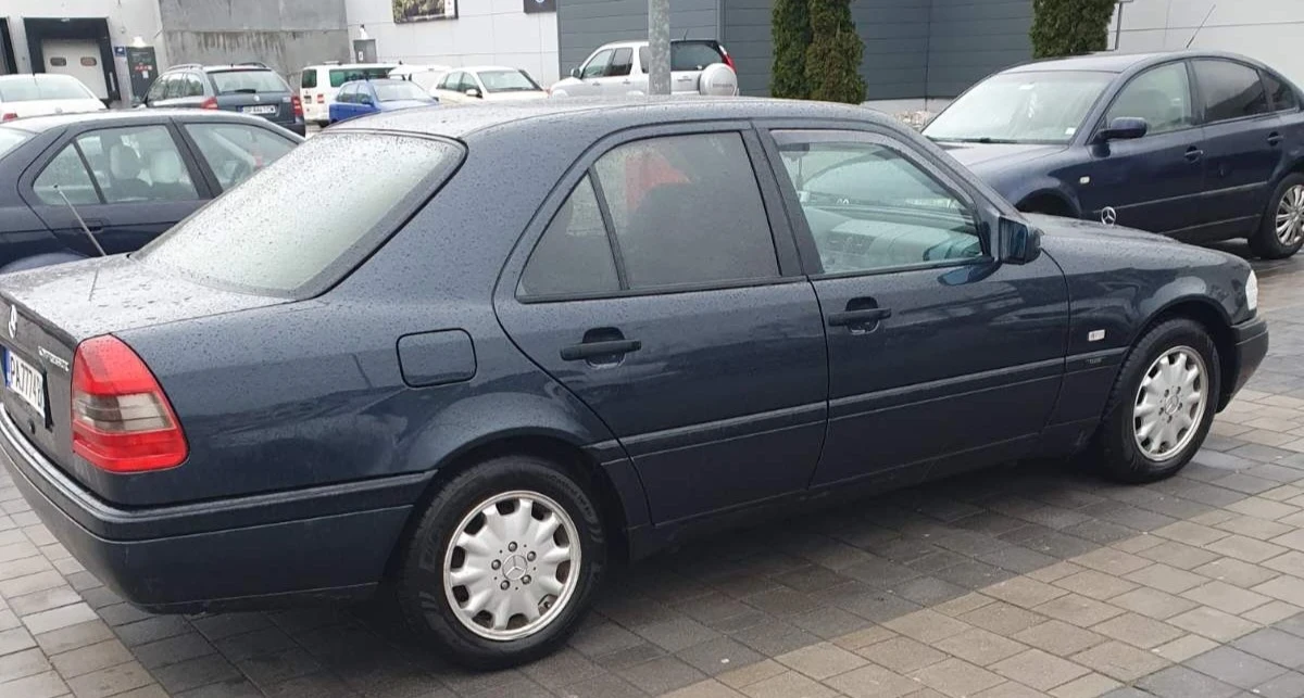 Mercedes-Benz C 200 W202 на 99000км