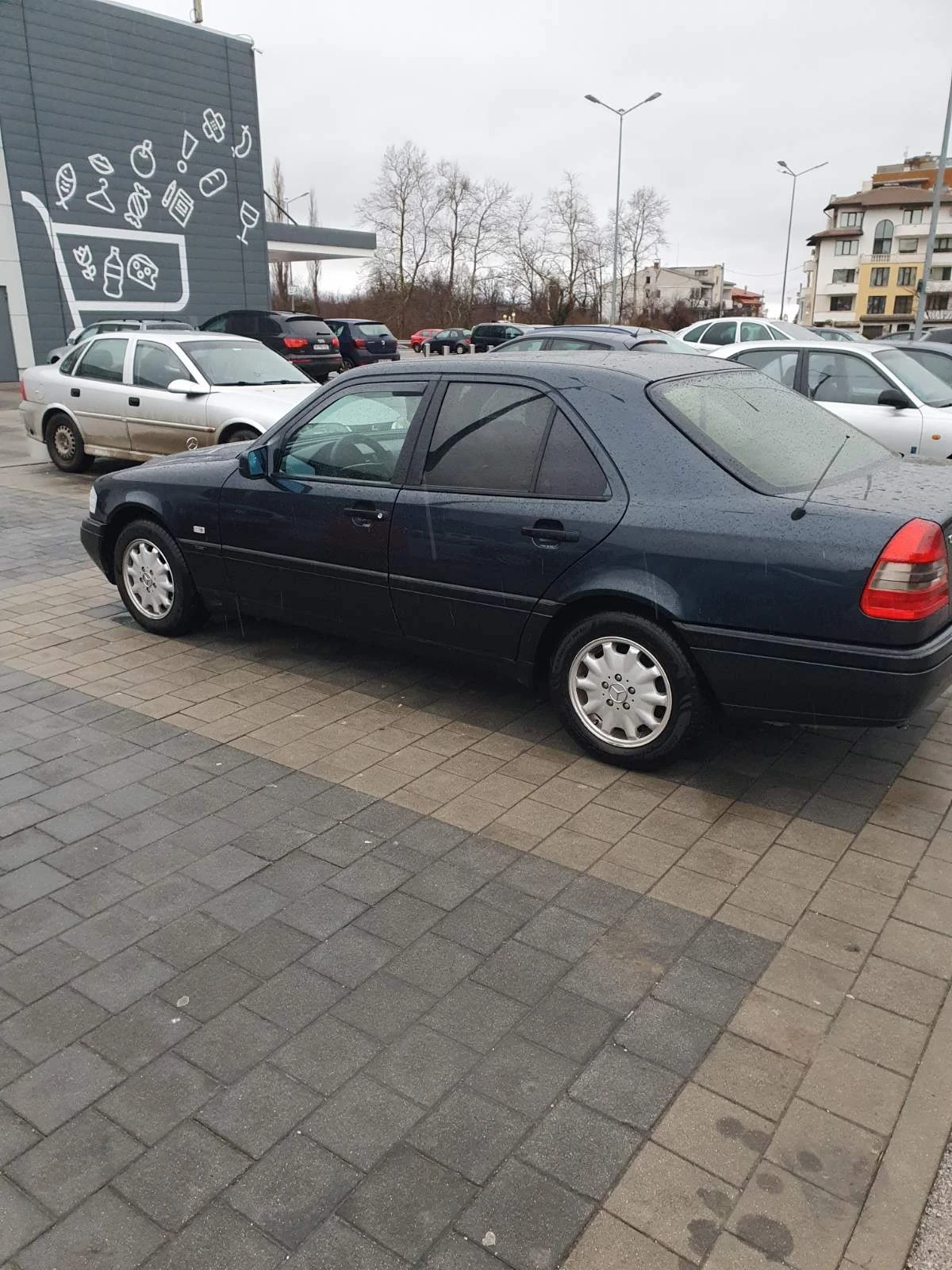 Mercedes-Benz C 200 Kompressor , снимка 3 - Автомобили и джипове - 53990572