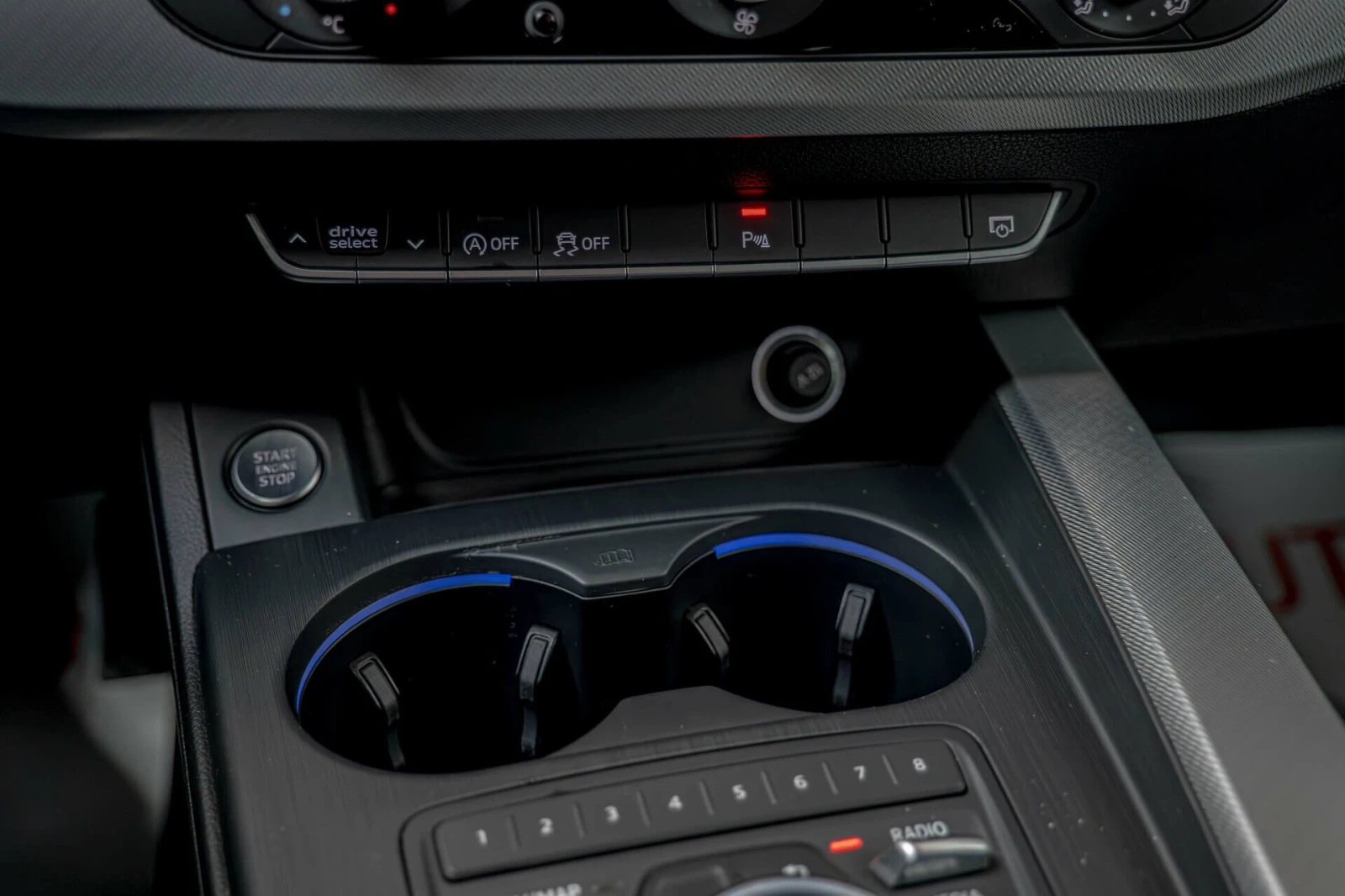 Audi A5 Sportback/2.0TDI/Sline/Ambient/Virtual/Подгрев/PDC, снимка 9 - Автомобили и джипове - 54101650