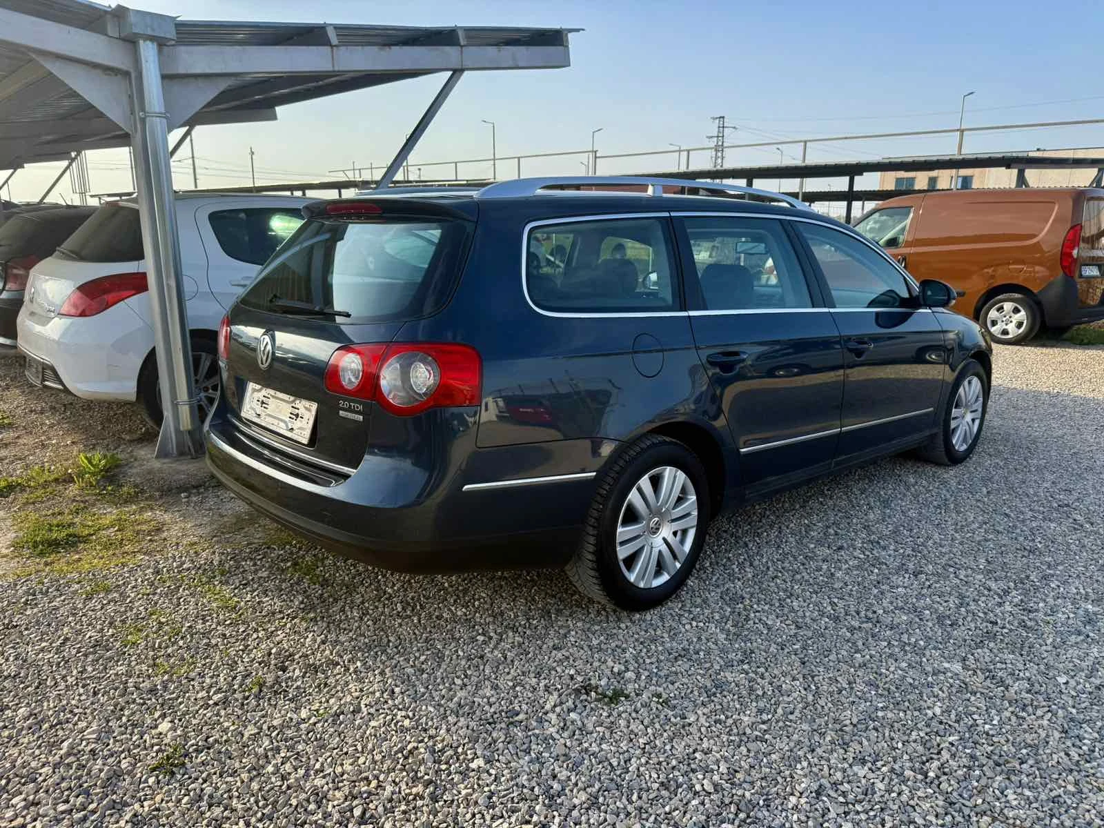 VW Passat 2.0TDI 4x4 HighLine КОЖА, снимка 8 - Автомобили и джипове - 54223123