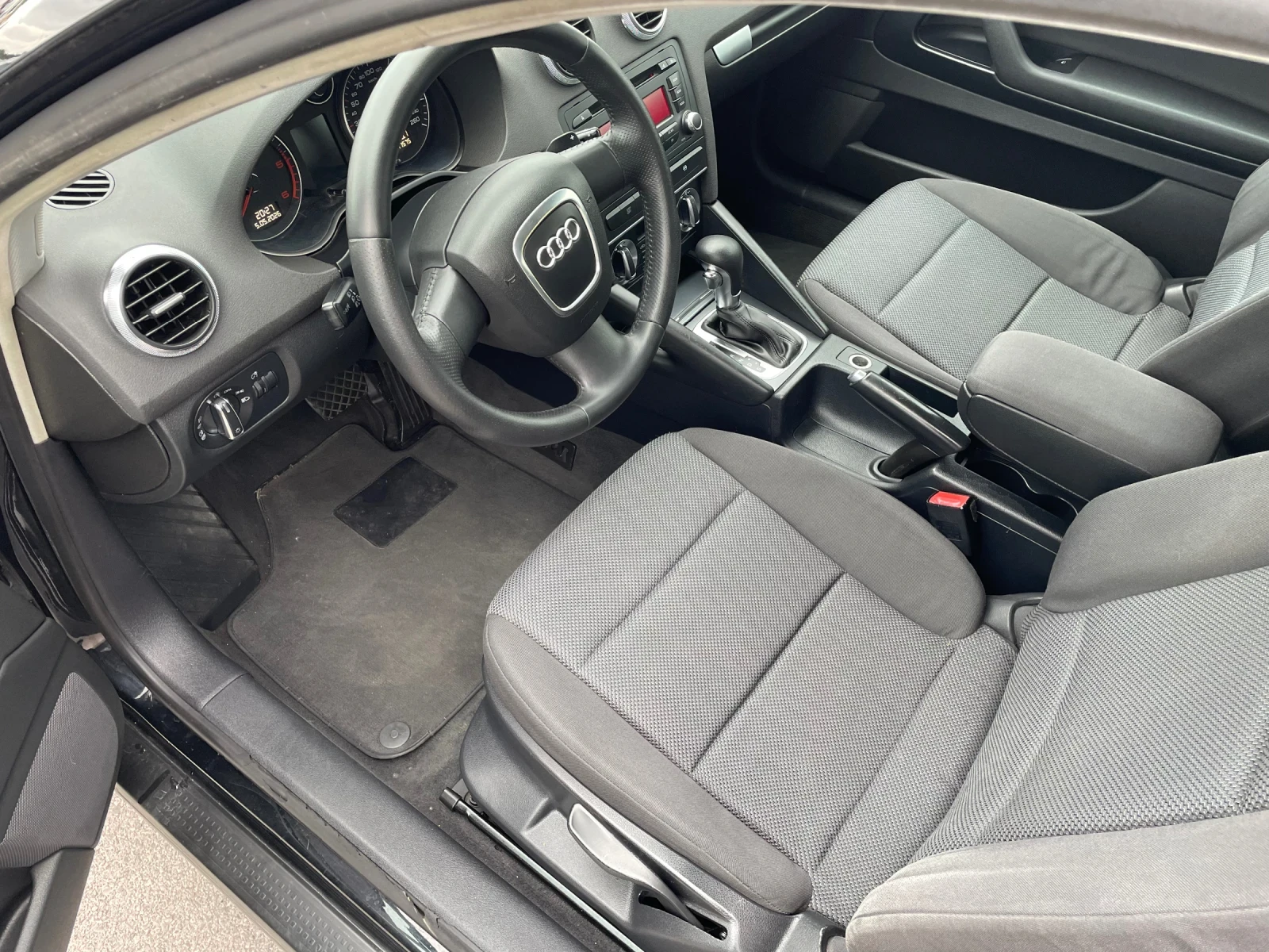 Audi A3 1.9TDI. DSG AVTOMATIK, снимка 6 - Автомобили и джипове - 54683122