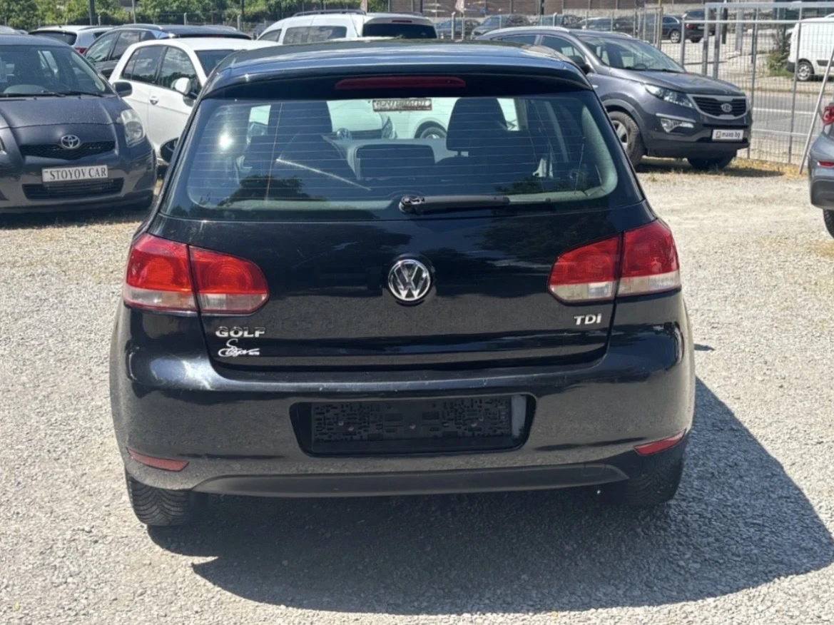 VW Golf 1.6TDI, снимка 6 - Автомобили и джипове - 54940494