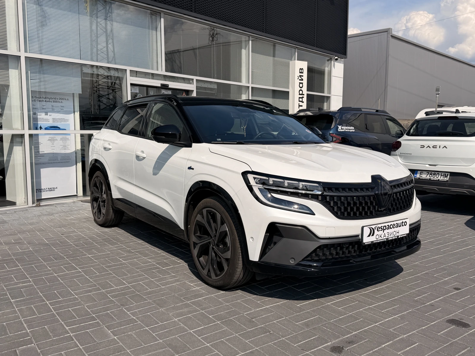 Renault Austral E-tech full hybrid 200 к.с.  , снимка 3 - Автомобили и джипове - 55086016