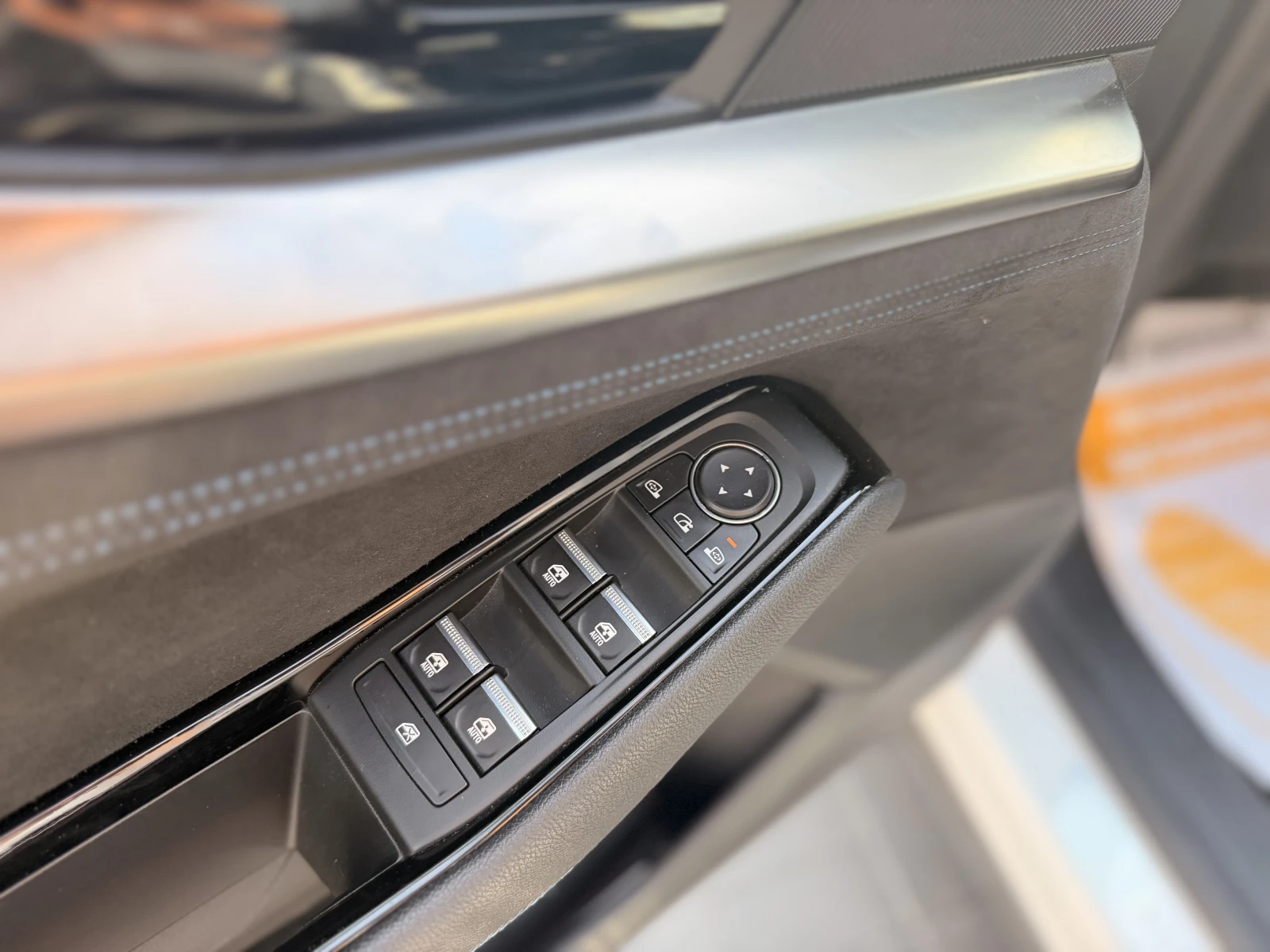 Renault Austral E-tech full hybrid 200 к.с.  , снимка 12 - Автомобили и джипове - 55086016