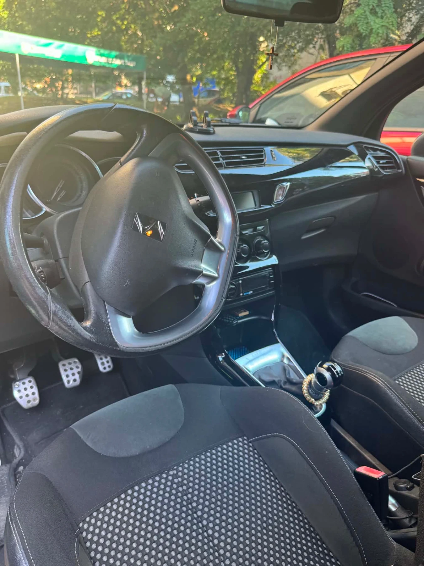 Citroen DS3, снимка 6 - Автомобили и джипове - 55091708
