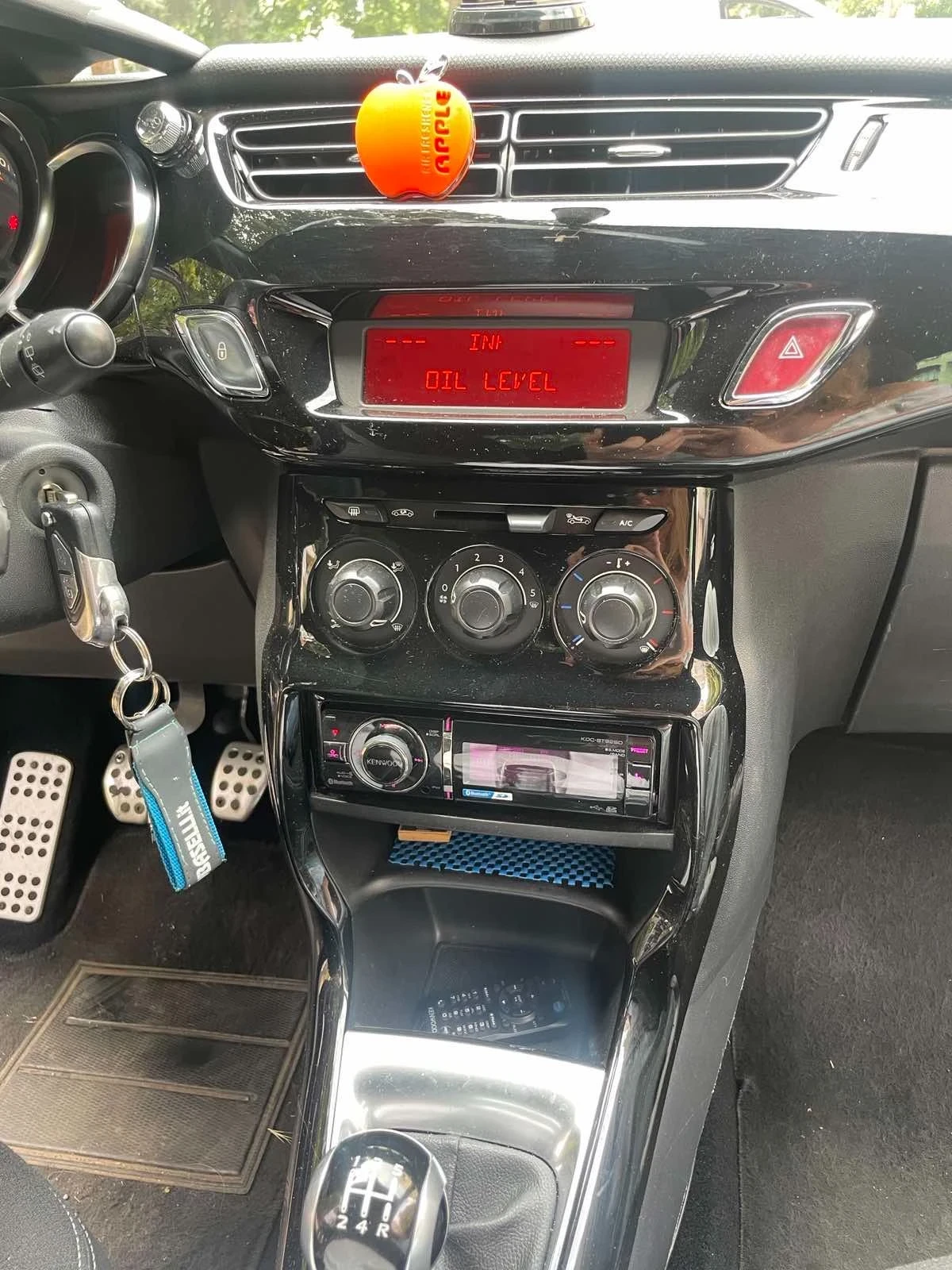 Citroen DS3, снимка 3 - Автомобили и джипове - 55091708