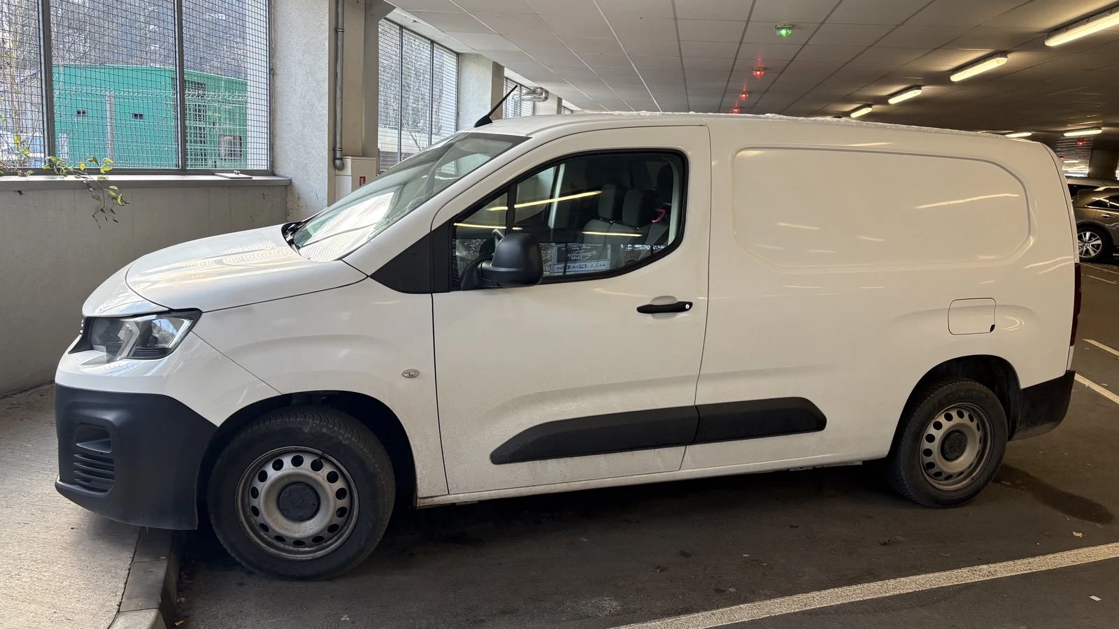 Peugeot Partner 1.5BlueHDI, снимка 2 - Автомобили и джипове - 55584413