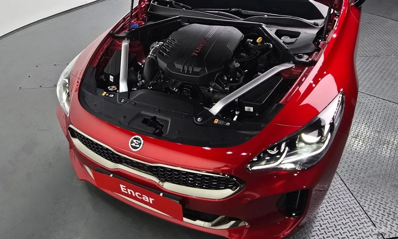 Kia Stinger * 3.3 Turbo AWD * КРАЙНА ЦЕНА ДО БЪЛГАРИЯ, снимка 6 - Автомобили и джипове - 55834176