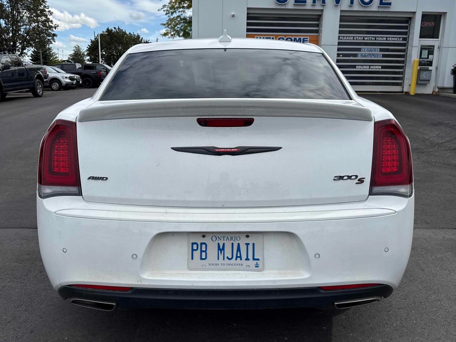 Chrysler 300c * 300S * CARFAX * ОПЦИЯ ЗА ФИНАНСИРАНЕ, снимка 4 - Автомобили и джипове - 56025496