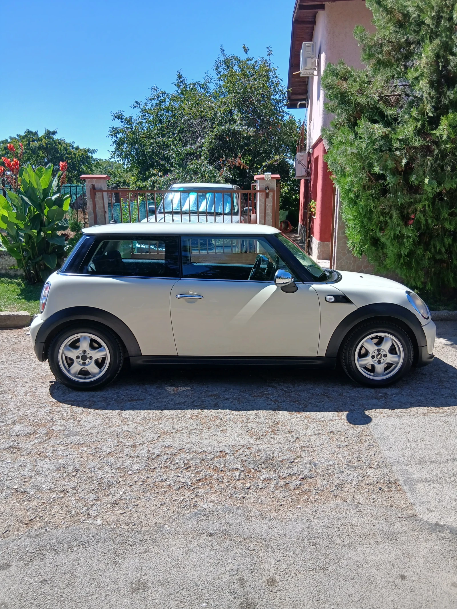 Mini Cooper 1.6 LPG, снимка 9 - Автомобили и джипове - 56167372