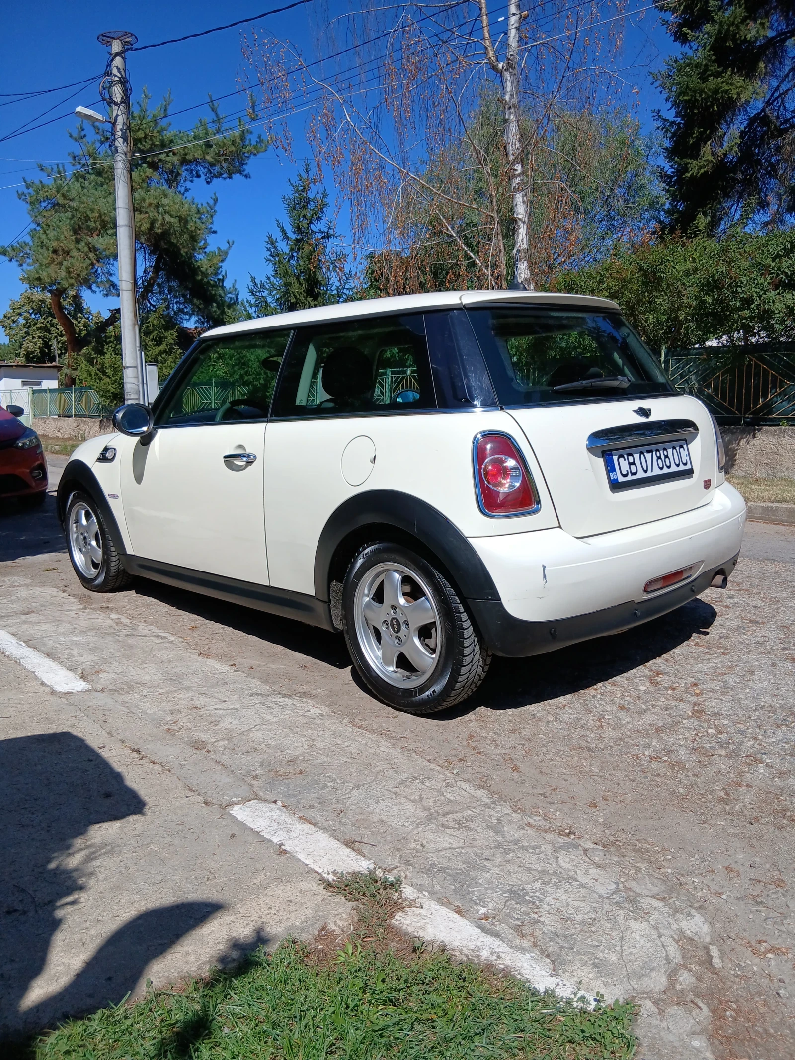 Mini Cooper 1.6 LPG, снимка 14 - Автомобили и джипове - 56167372