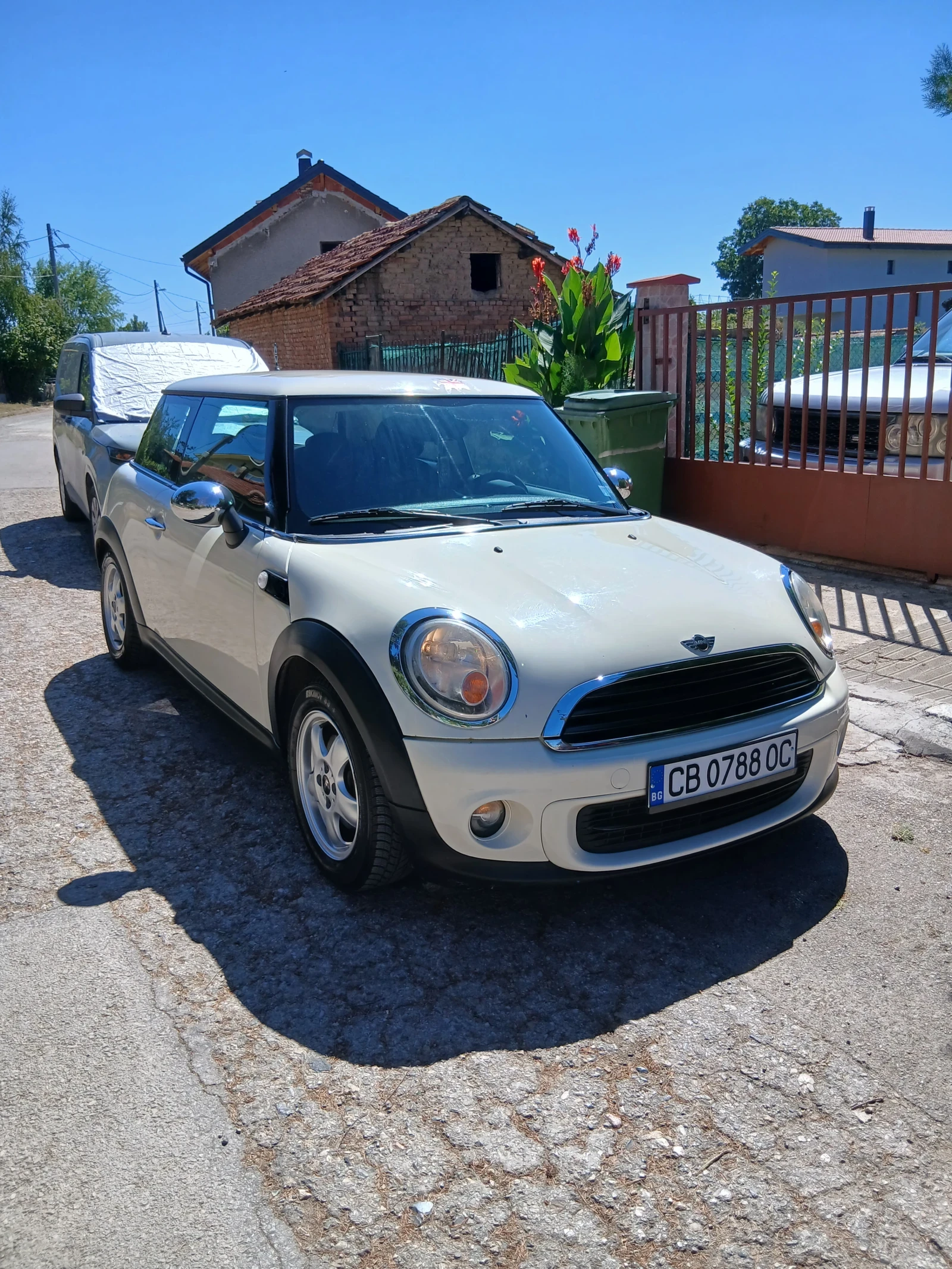 Mini Cooper 1.6 LPG, снимка 8 - Автомобили и джипове - 56167372