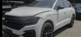     VW Touareg 3.0D R-LINE