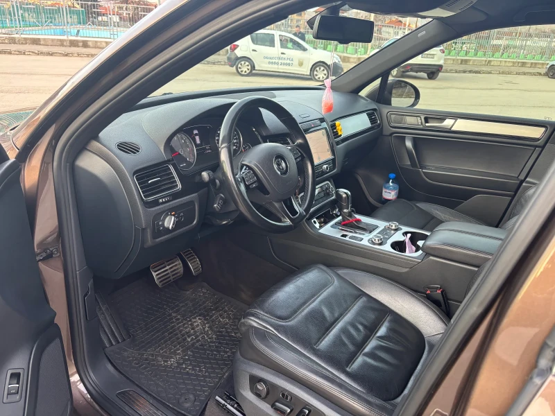 VW Touareg 3.0 , снимка 8 - Автомобили и джипове - 49022700