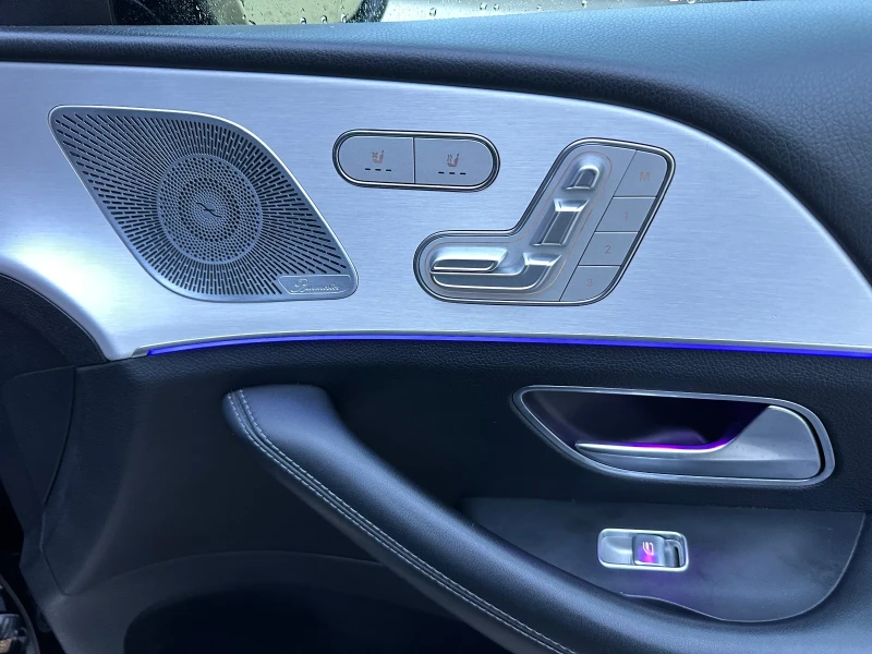 Mercedes-Benz GLE 450 AMG 4 MATIK FULL AMG FACE PANO DISTR CH, снимка 11 - Автомобили и джипове - 52354430