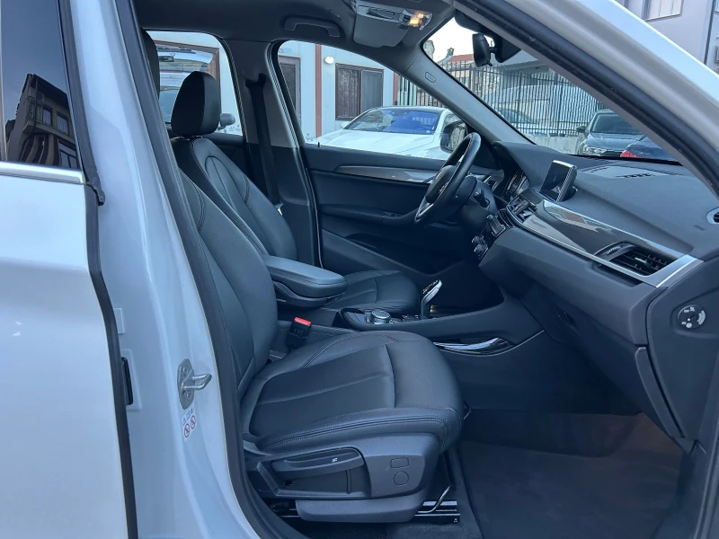 BMW X1 1.8xDRIVE * FACELIFT X-LINE * HEADS UP * ДИСТРОНИК, снимка 9 - Автомобили и джипове - 52850247