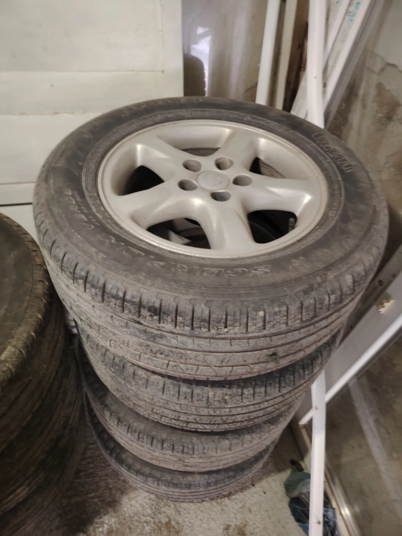 Toyota Rav4, снимка 10 - Автомобили и джипове - 52965553