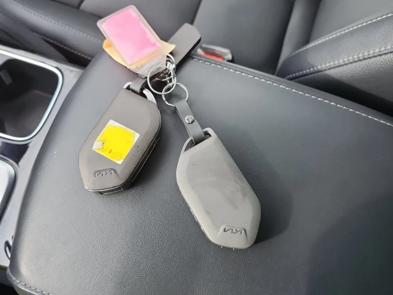 Kia Telluride * SX 4D UTILITY AWD * CARFAX * , снимка 13 - Автомобили и джипове - 53323817