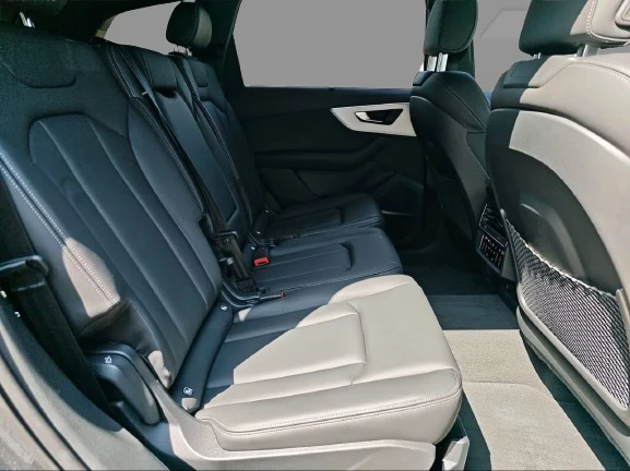 Audi Q7 55 TFSI Quattro = S-line = 7 Seats  | Mobile.bg   11