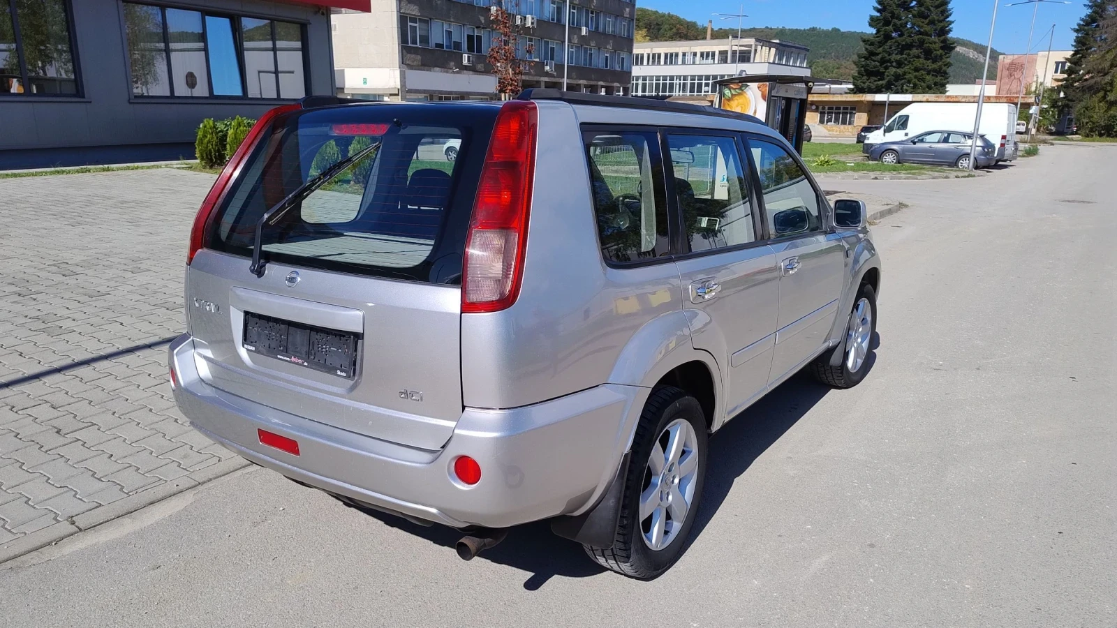 Nissan X-trail 2.2dci * ВСИЧКИ ЕКСТРИ*  - изображение 3