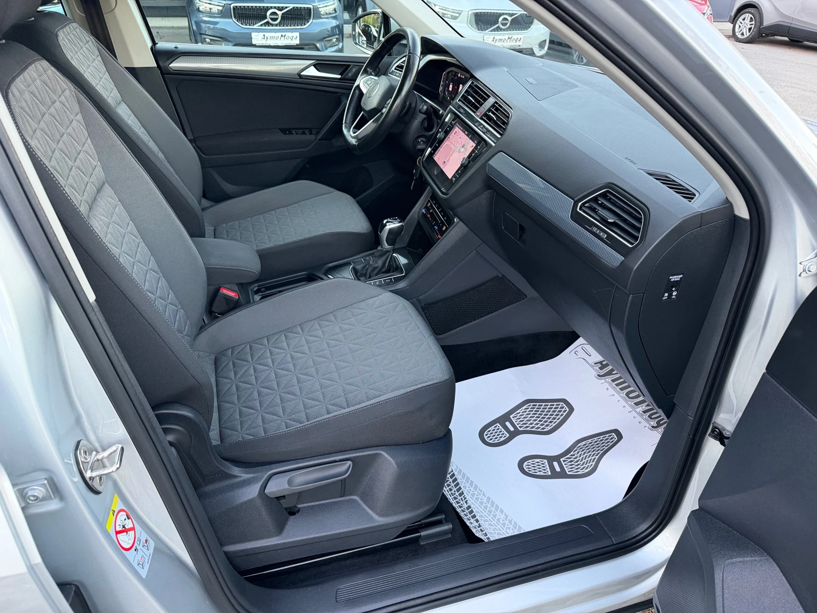 VW Tiguan 2.0 AVTOMAT LED KAMERA - изображение 9