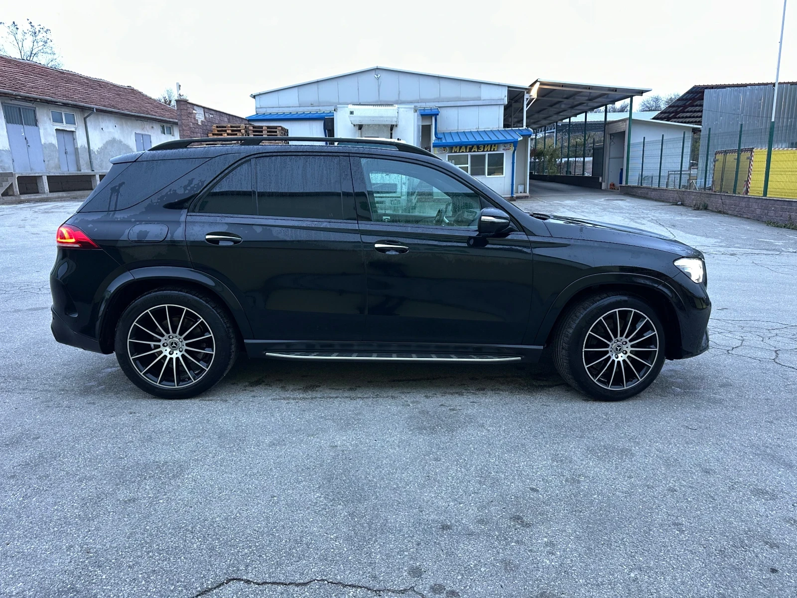 Mercedes-Benz GLE 450 AMG 4 MATIK FULL AMG FACE PANO DISTR CH | Mobile.bg   5