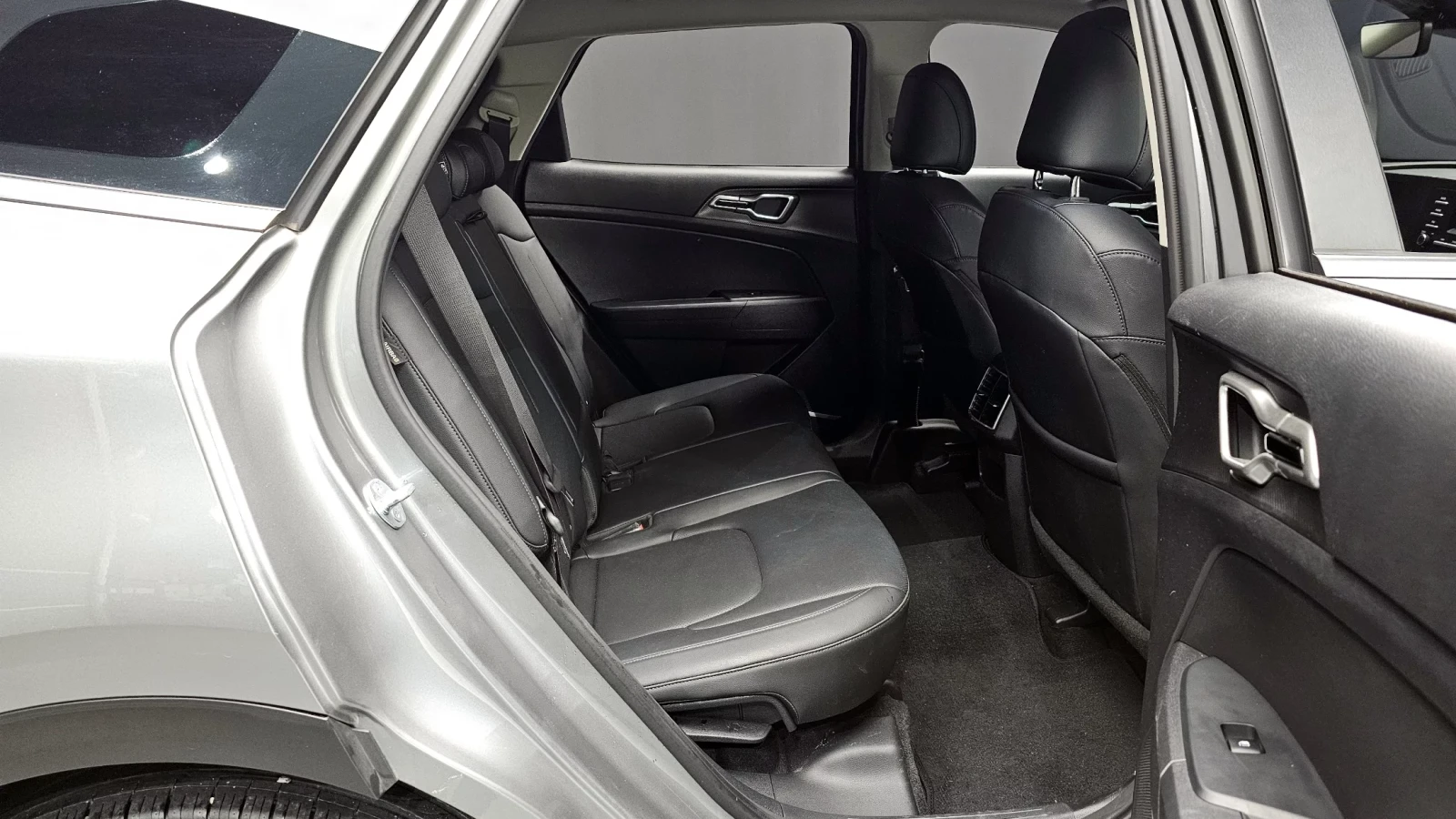 Kia Sportage 2024* PRESTIGE* КРАЙНА ЦЕНА, снимка 13 - Автомобили и джипове - 54378320