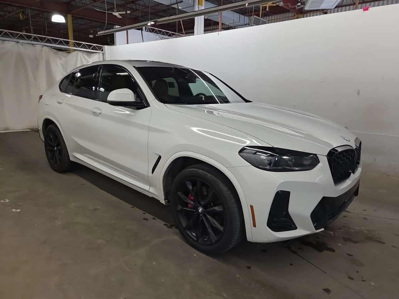 BMW X4 xDrive30i M SPORT/ПАНОРАМА/AMBIENT/АВТОФИНАНСИРАНЕ, снимка 4 - Автомобили и джипове - 54543833