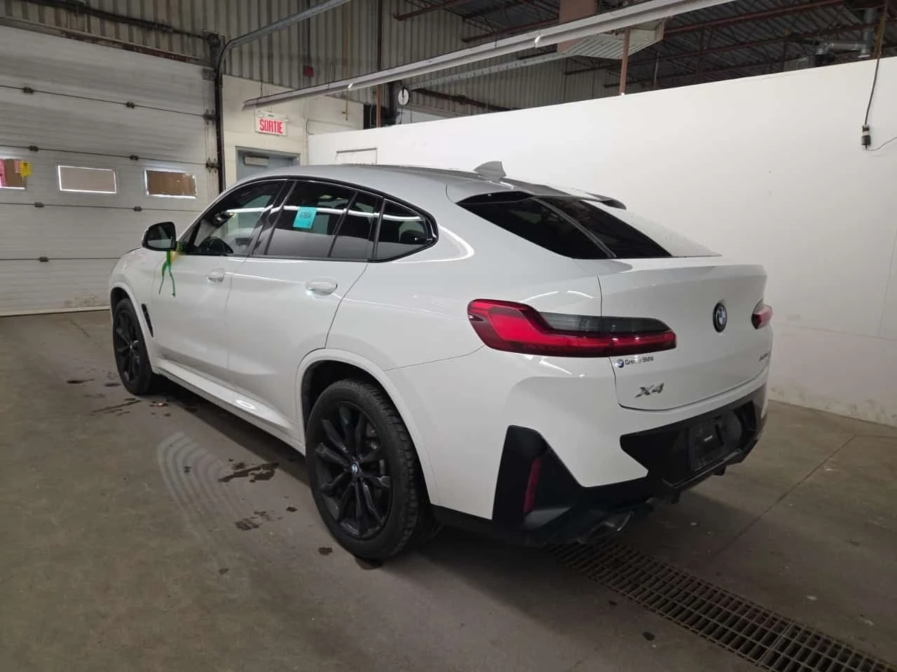 BMW X4 xDrive30i M SPORT/ПАНОРАМА/AMBIENT/АВТОФИНАНСИРАНЕ, снимка 3 - Автомобили и джипове - 54543833