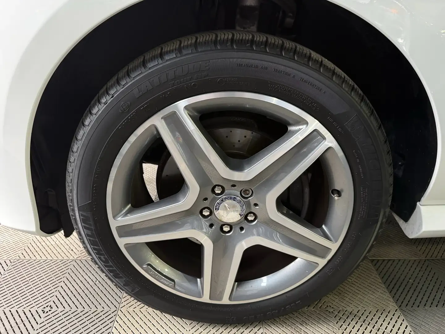 Mercedes-Benz GLE 350 AMG* Масаж* Harman Kardon, снимка 8 - Автомобили и джипове - 55187121