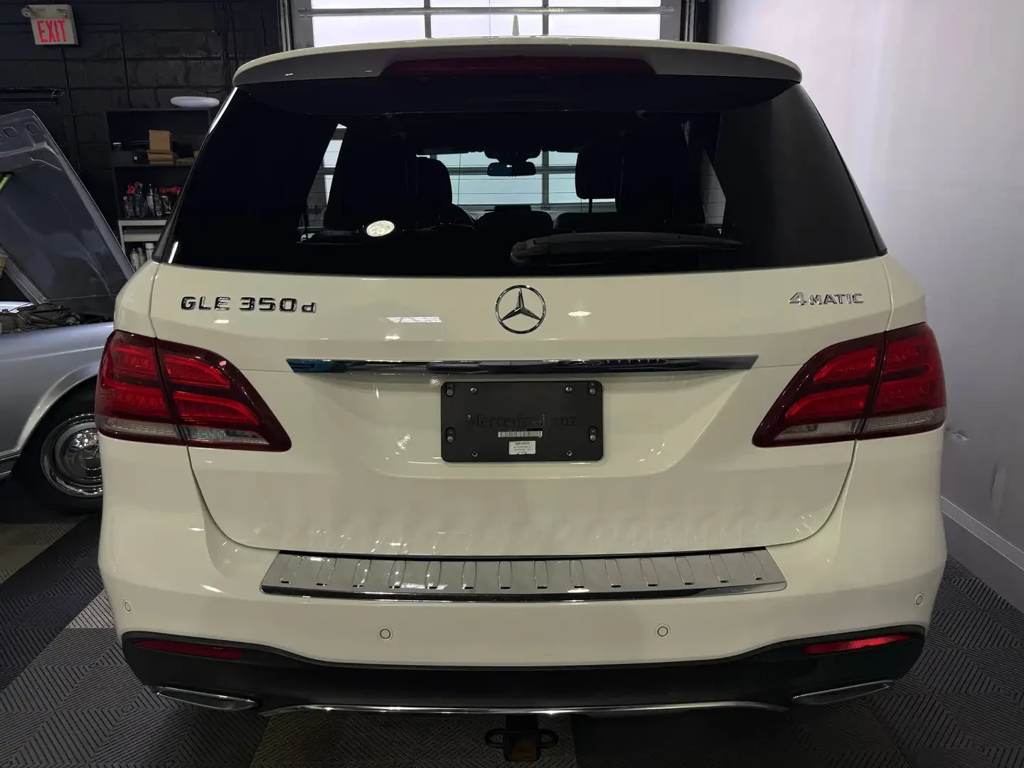 Mercedes-Benz GLE 350 AMG* Масаж* Harman Kardon, снимка 5 - Автомобили и джипове - 55187121